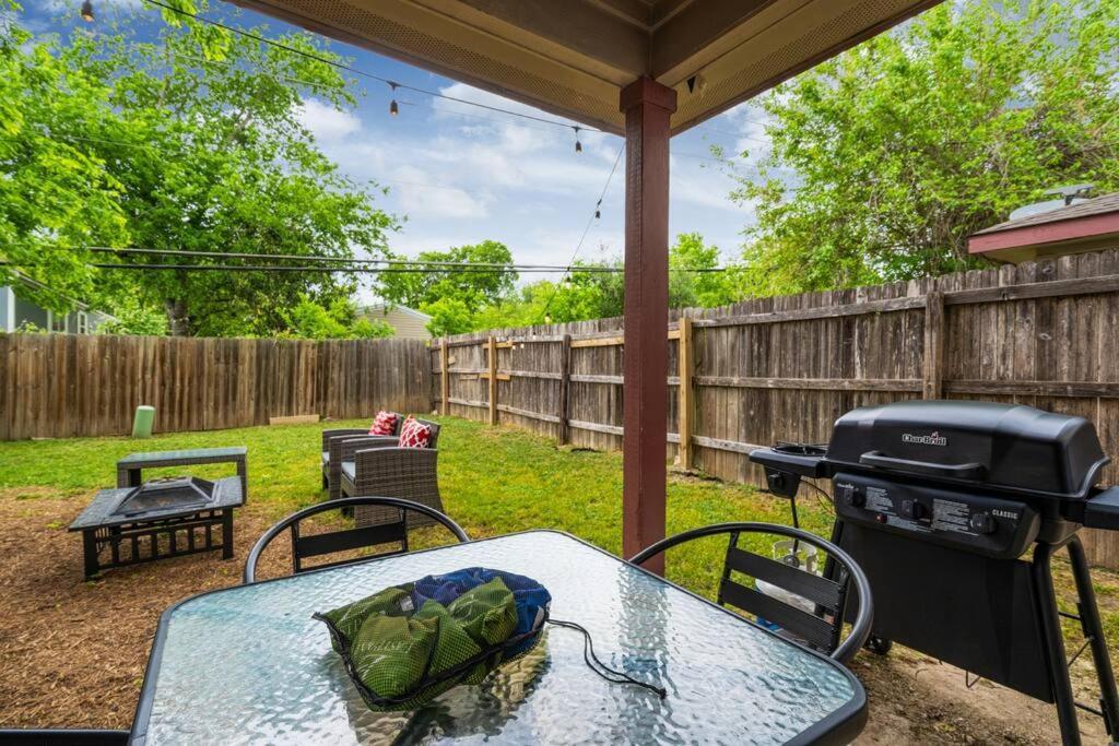 Elegant/4Miles To Downtown/Gameroom & Firepit Austin Extérieur photo