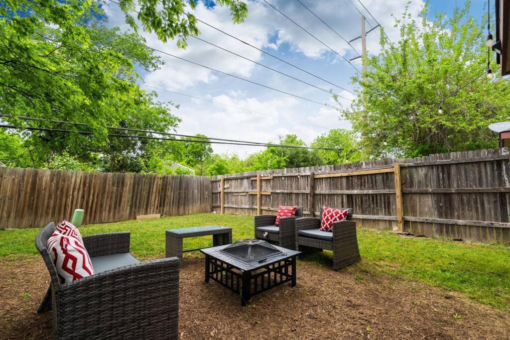 Elegant/4Miles To Downtown/Gameroom & Firepit Austin Extérieur photo